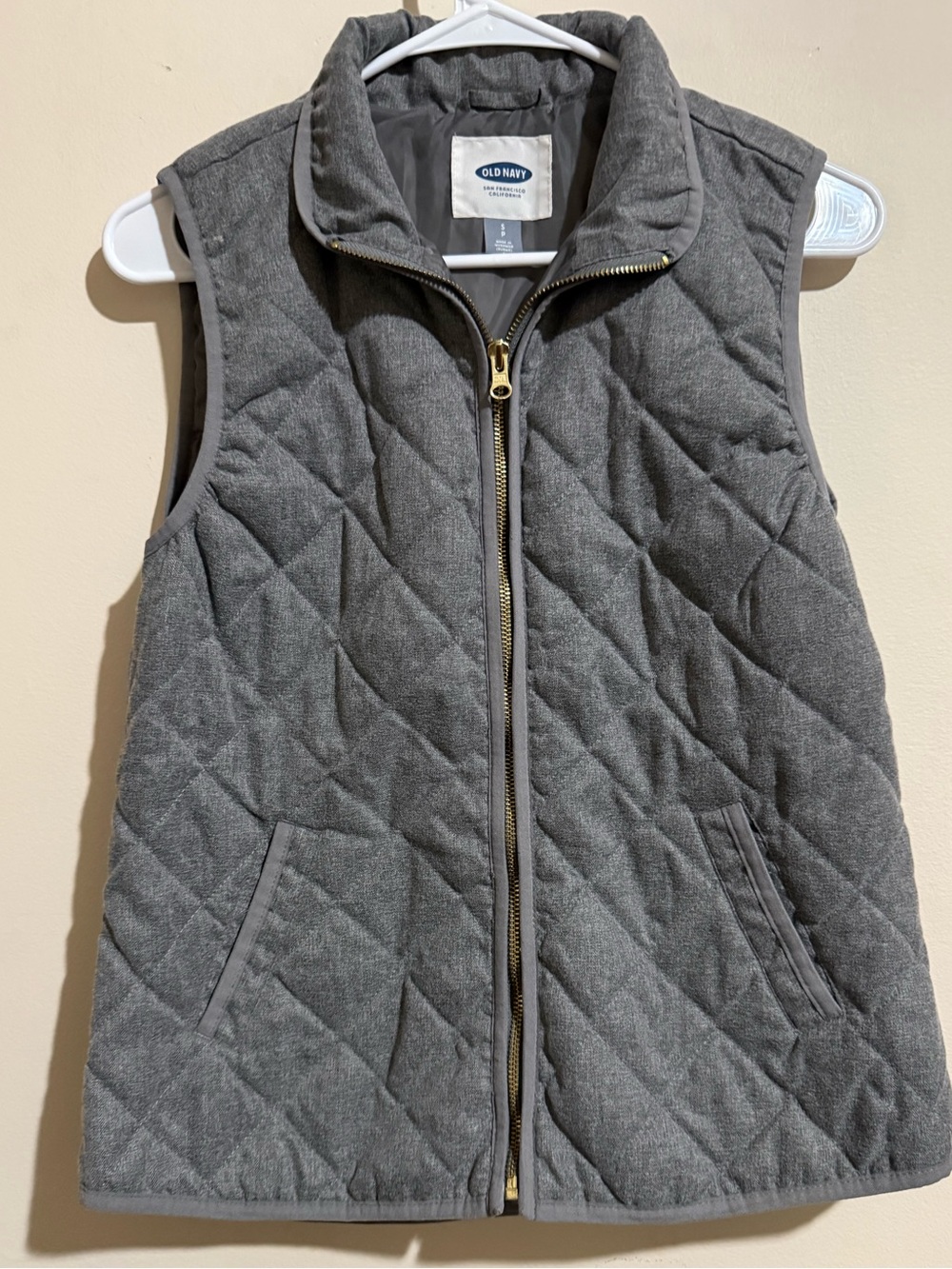 Old Navy Quilted Gray Sleeveless Vest with Gold Zipper